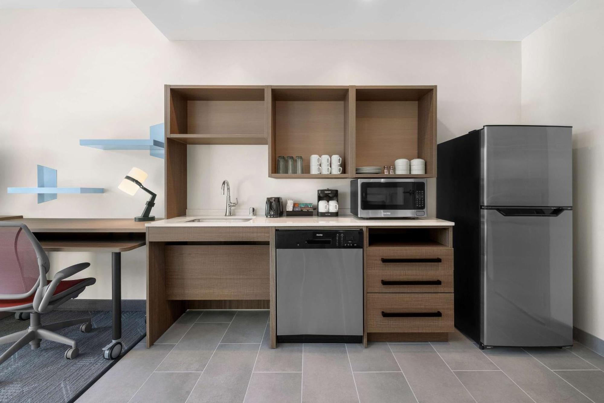 Home2 Suites By Hilton Юрика Экстерьер фото